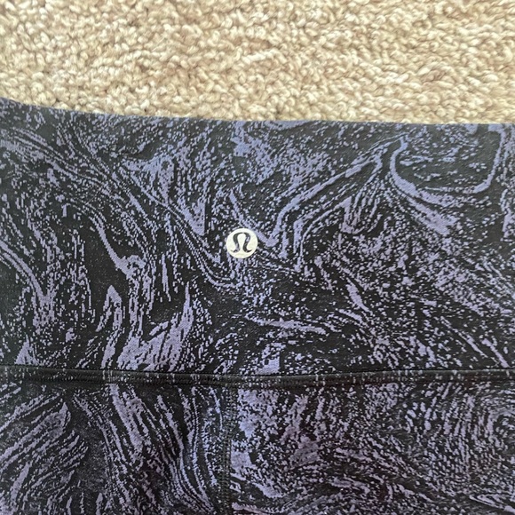 RARE lululemon leggings - Picture 3 of 4